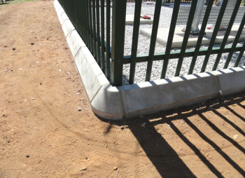 Fig 7.1 Kerb beveled edges 985mm long - Image 2
